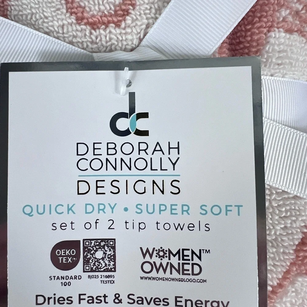Deborah Connolly Mushroom Finger Tip Towels Pink White Quick Dry Set of 2 NEW